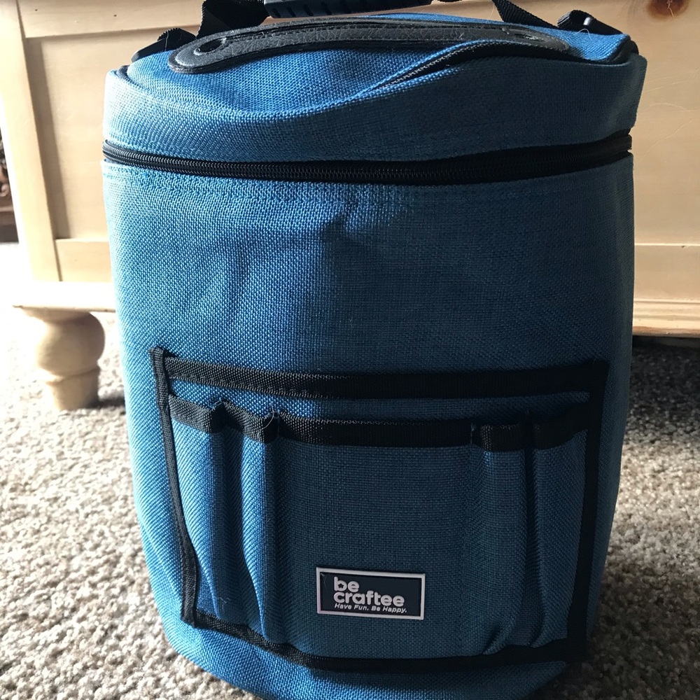 Be craftee knitting/crochet bag.